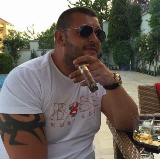 Сигнал за незаконно оръжие в дома на Васил Петров Бахамата изстреля