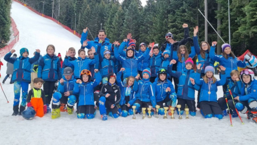 През изминалите дни най малките скиори от ски – клубовете Банско