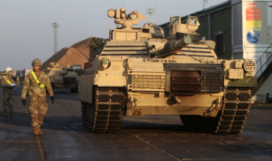 Пентагонът ще ускори доставката на американски танкове Ейбрамс за Украйна