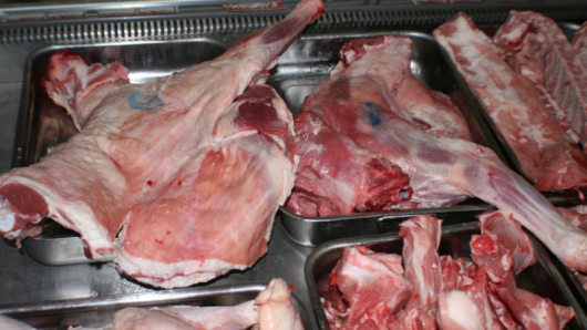 Две седмици преди Великден агнешкото месо в Благоевград се търгува