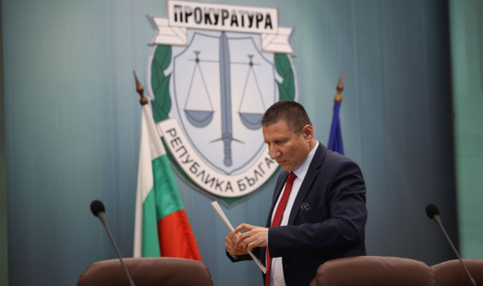 Продължаваме промяната – Демократична България ПП ДБ ще извика на изслушване