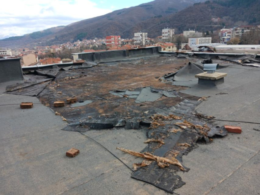 Ремонтът на покрива на болничната сграда в Петрич е наложителен,