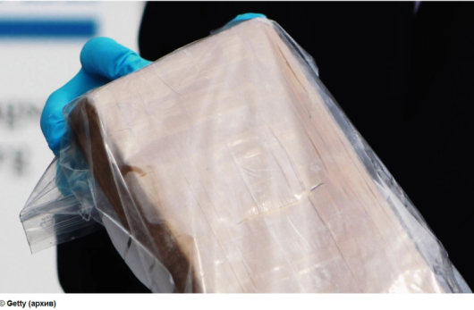 Полицията в Гърция откри десетки пакети с кокаин, укрити в