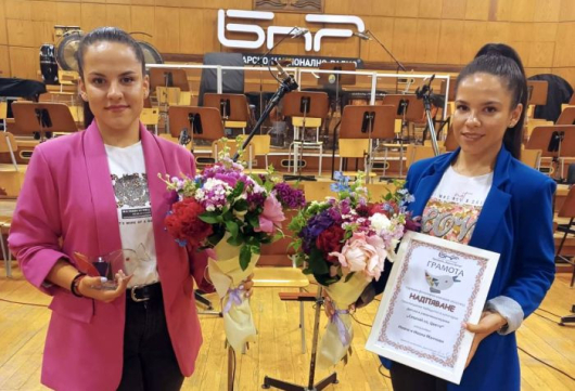 Талантливите сестри Ивона и Ивана Малчови от Банско бяха избрани