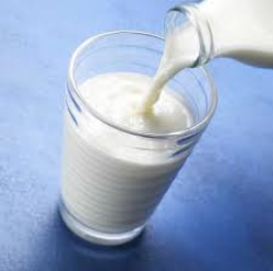 Цената на прясното мляко скача четири пъти от фермата до