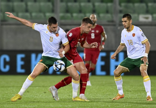 Българският национален отбор по футбол завърши наравно 1 1 при