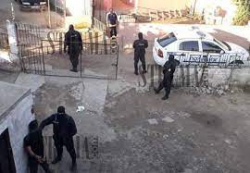 Спецченгета от Главна дирекция Национална полиция осъмнаха днес в ромския