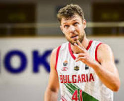 Звездата на европейския баскетбол и българския национален отбор Александър Везенков
