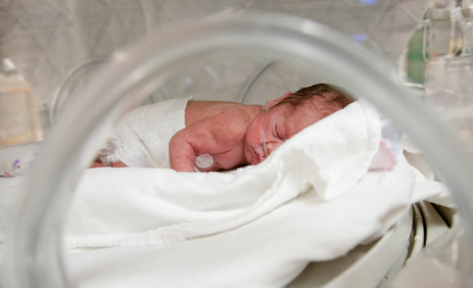 25 дневно бебе е било прието с интоксикация натравяне на 17