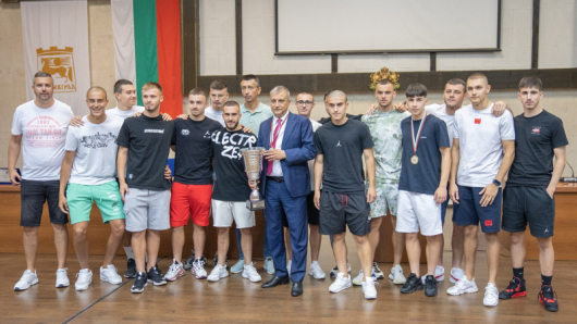 Кметът на Благоевград Илко Стоянов награди заслужили спортисти по време
