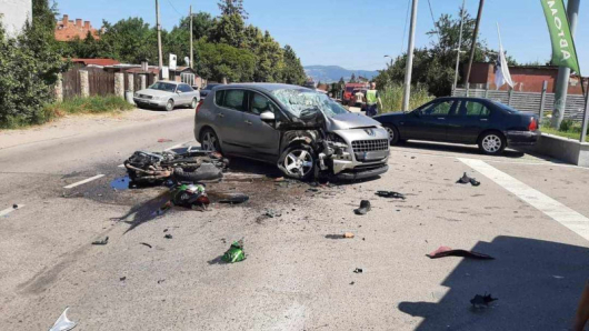 Мотоциклетист загина в катастрофа междумотор и автомобилв софийското село Мрамор