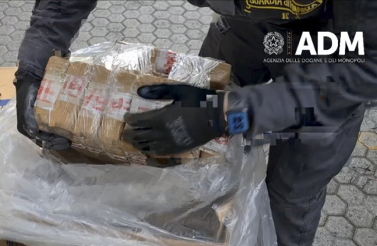 Италианската полиция е заловила над 5 3 тона кокаин при операция