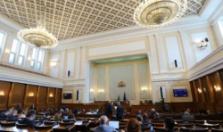 На извънредни заседания днес се събират две парламентарни комисии –