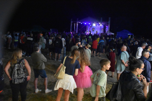 Стотици почитатели на рок музиката се стекоха в благоевградското село
