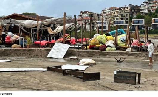 40 бесни купонджии отказали да бъдат евакуирани от плаж Арапя Един след