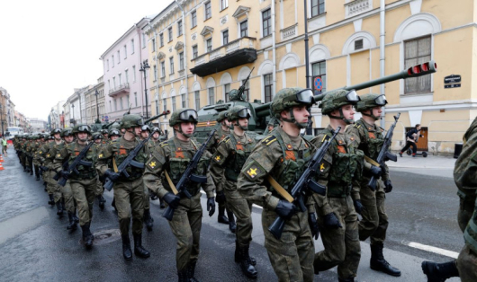 Русия планира да увеличи многократно военния си бюджет за 2024