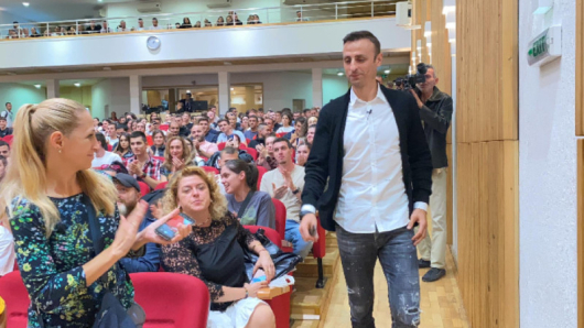 Димитър Бербатов пристигна във Варна за среща дискусия на тема