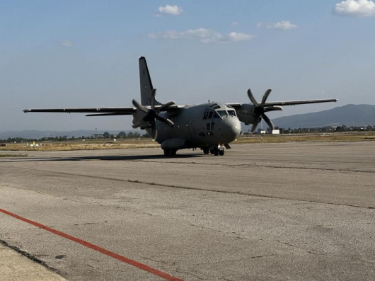 Български военен самолет Спартан със спасителна акция доАрмения съобщиБНТ Български екипаж и