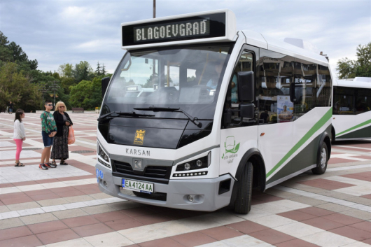 Първите две седмици жителите и гостите на Благоевград ще пътуват