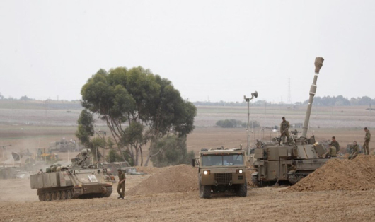 Израелските въоръжени сили днес заявиха че техни сухопътни сили снощи