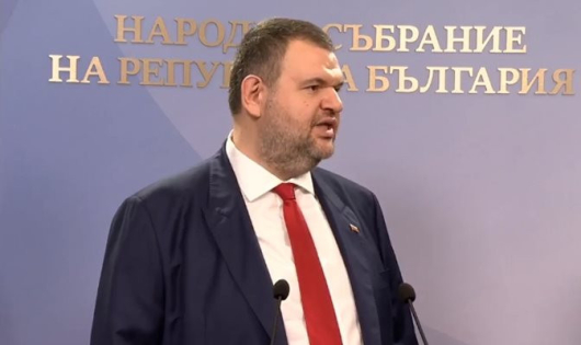 редседателят на ПГ на ДПС Делян Пеевски сезира прокуратурата по