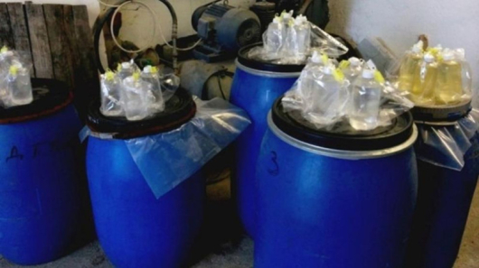 Полицаите иззеха 80 литраалкохол без акциз в Дупница съобщиха от