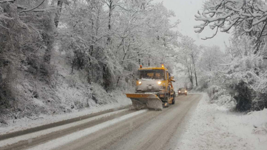Пътищата в Благоевградска област са проходими при зимни условия.Няма въведена