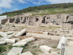Хераклея Синтика е античен град в днешна Югозападна България Руините