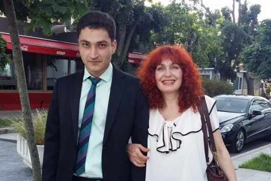 24 годишият Георги Тенджов който уби майка си известната учителка