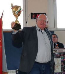 Шампионът и почетен гражданин на Сандански АЛЕКСАНДЪР ТОМОВ празнува
