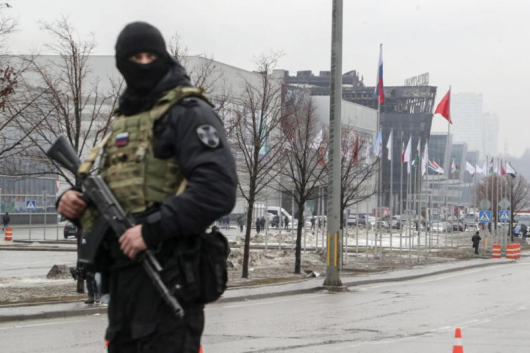 Руската Федерална служба за сигурност ФСС е задържалаоще трима съучастницина извършителите