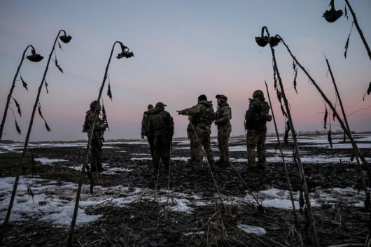 Трима души,включителнодве деца,бяха убити приукраинска атака с дронсрещу руската западна