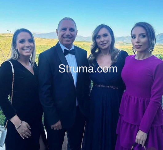 Снимка: Първо в Struma.com! Христо Стоичков и семейството му специални гости на сватба в 
