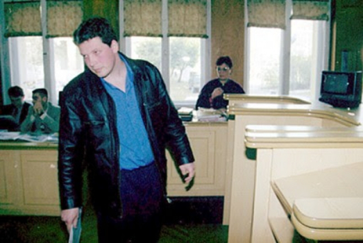 Серийният убиец Йордан Петров в съда. Снимка АНТОН СТОЯНОВ