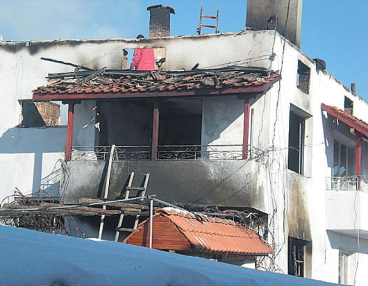 Пожарът в къщата на сем. Газиеви унищожи цялото им имущество