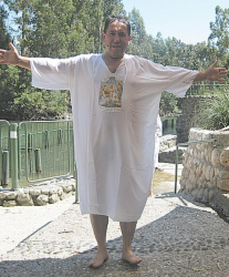 След приемането на светото кръщение на хаджи Орлин Тимов в река Йордан
