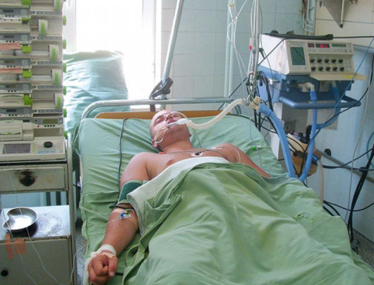 Наръганият младеж е под активно лекарско наблюдение в реанимация на благоевградската болница