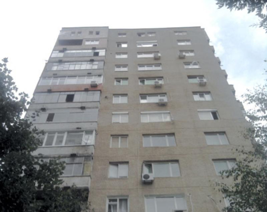 Блокът с апартамента на Й. Медарска