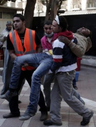 Вчера в Египет имаше жертви при протестите срещу режима на Мохамед Морси. Сн.: EPA/БГНЕС