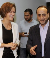 Ангелина Ейхорст е уверила Амар Мусауи, че отношенията между ЕС и Ливан няма да пострадат въпреки решението за Хизбула. Сн.: EPA/БГНЕС