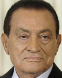 Хосни Мубарак ще бъде под охрана в болница. Сн.: EPA/БГНЕ