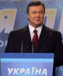 Виктор Янукович може да запази властта със заем от Москва. Сн.: EPA/БГНЕС