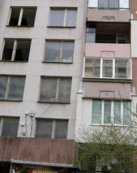 Почти 3 милиона българи живеят в лоши панелки. Сн.: БГНЕС