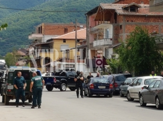 Акцията на ГДБОП в Петрич, при която бяха арестувани баща и син за пласиране на фалшиво евро
