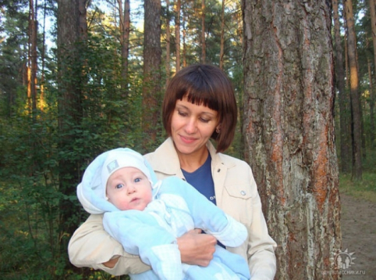Леонтиева показва в интернет няколкомесечния си син Никита
