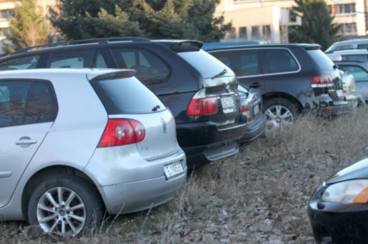 Откраднатите коли били продавани най-вече в България.