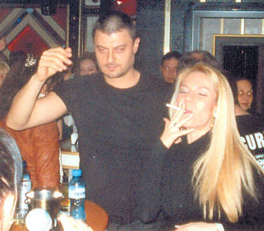 На градус Н. Бареков със съпругата си Евгения пръсна 200 евро за оркестъра