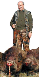 Точният мерник на Иван Василев се прочу  с две прасета с общо тегло 320 кг, отстреляни в деня за размисъл през април 2007г