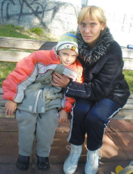 Юлия Зарева и 7-годишният й син Божидар Зарев
