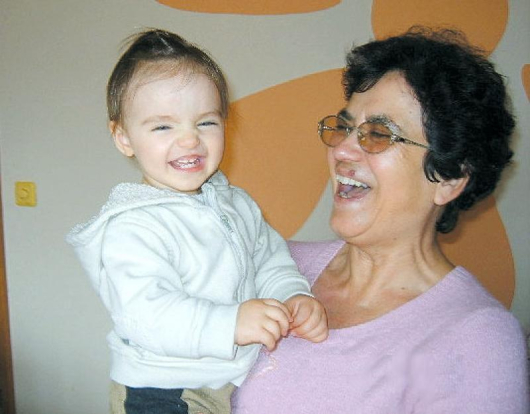 Д-р Величка Антова и малката кака Ема сияеха от радост, щом научиха за раждането на Диан